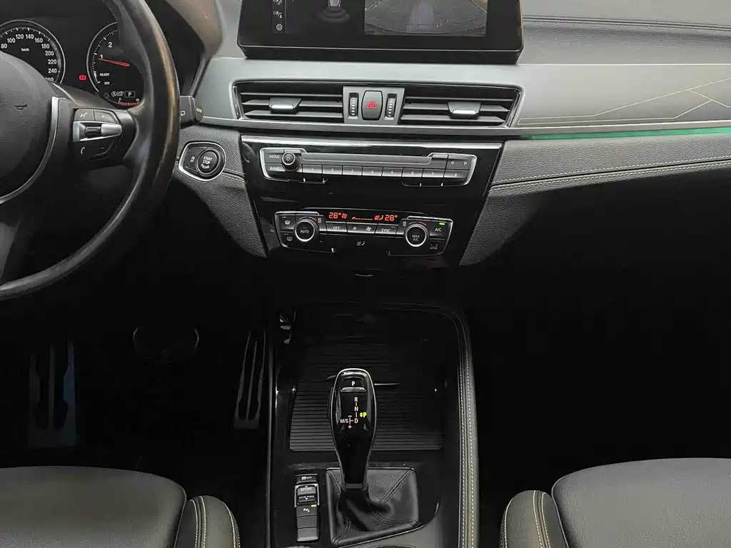 BMW X2 2024 — фото 14