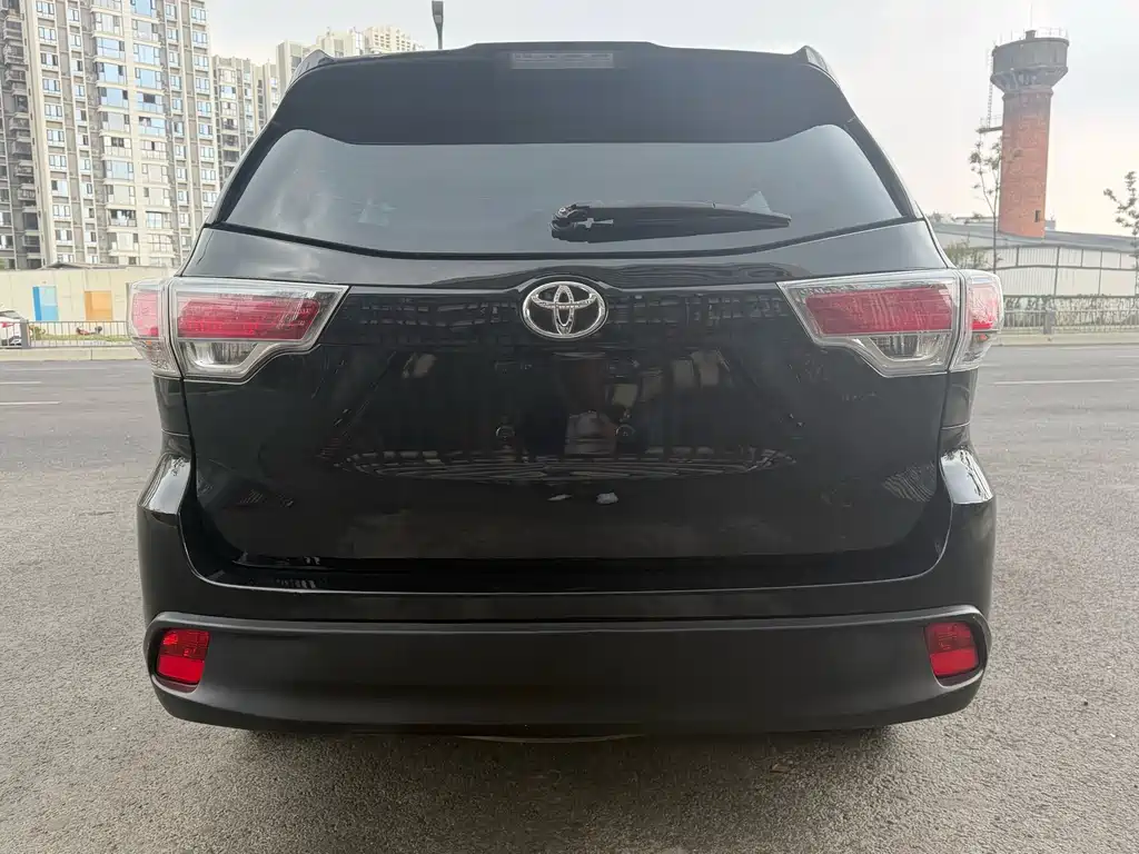 Toyota Highlander 2017 — фото 14