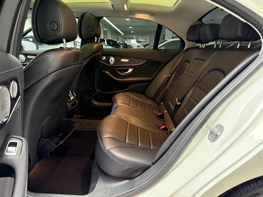 Mercedes-Benz C-Class 2019 — фото 10