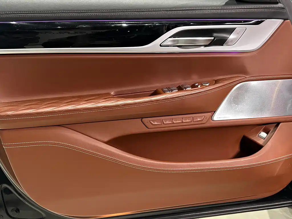 BMW 7 Series 2022 — фото 12