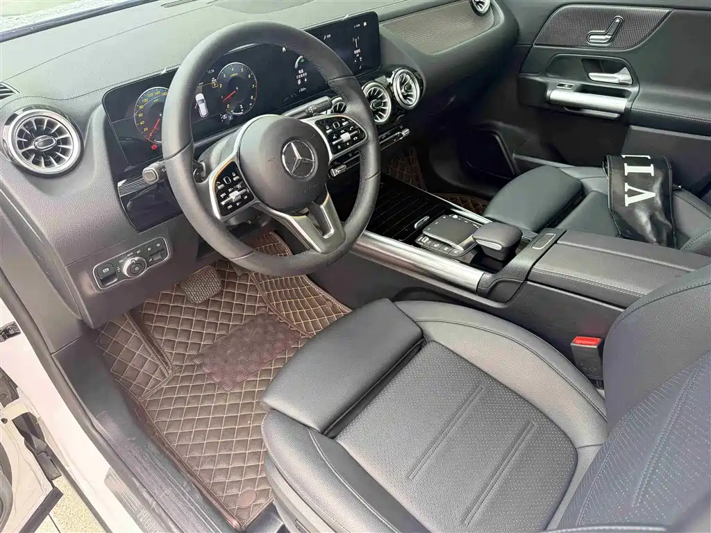 Mercedes-Benz GLA 2023 — фото 31