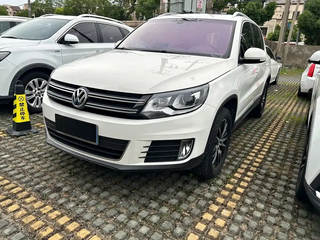 Volkswagen Tiguan 2015