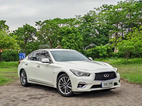 Infiniti Q50L 2018