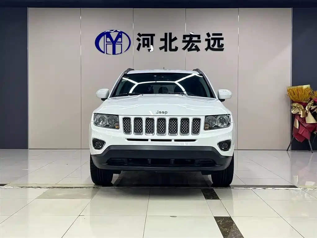 Jeep Compass 2013 — фото 2