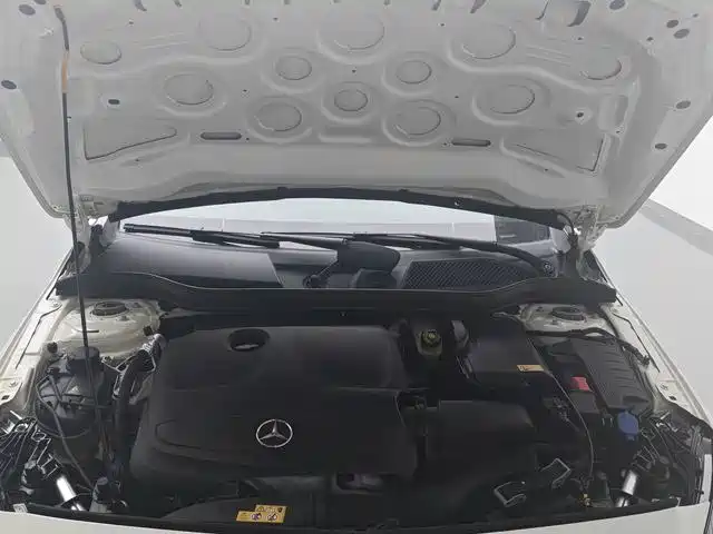 Mercedes-Benz A-Class 2016 — фото 14