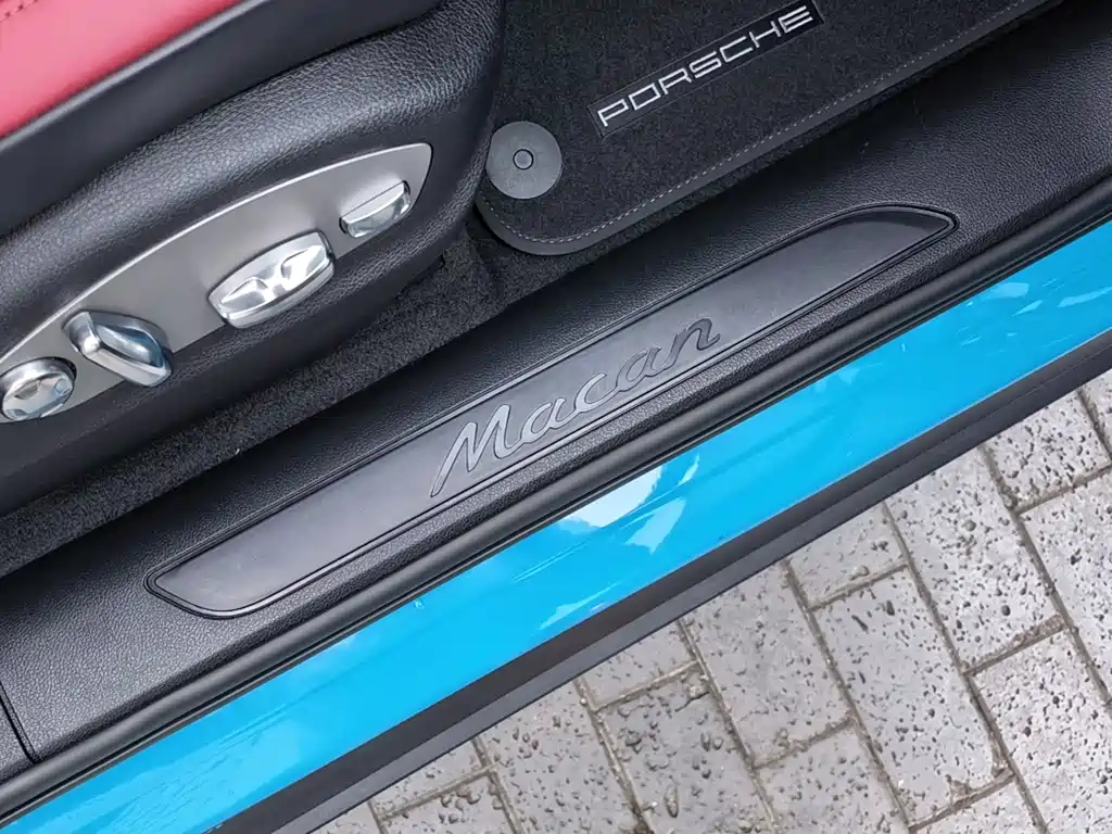 Porsche Macan 2023 — фото 16