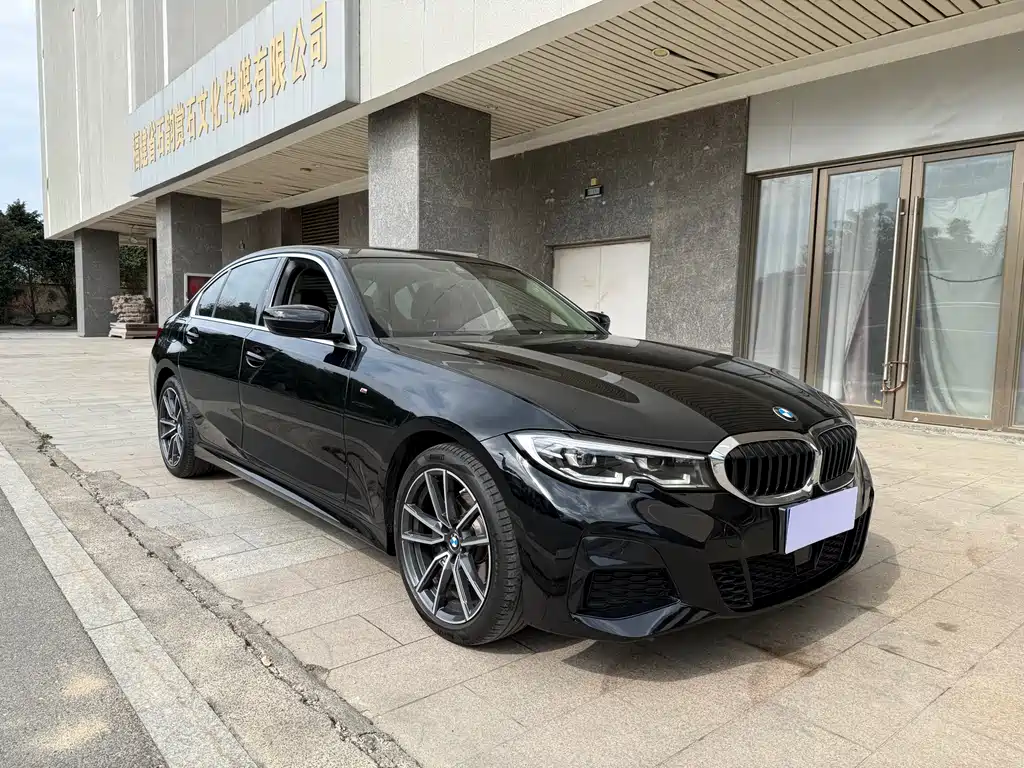 BMW 3 Series 2022