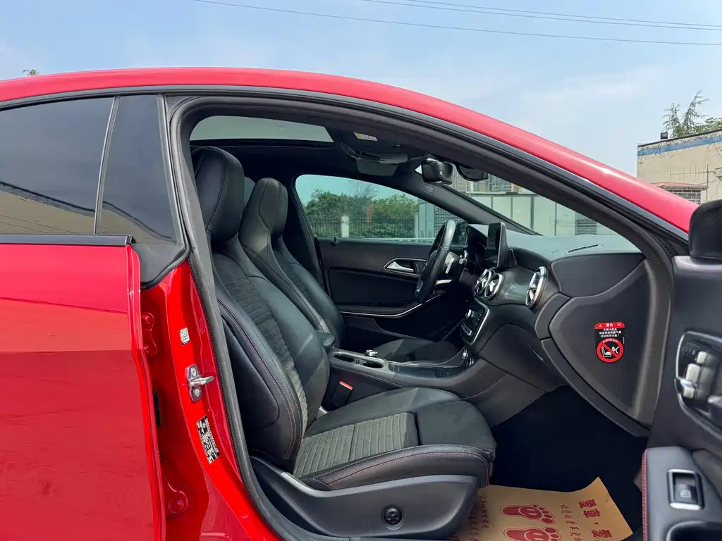 Mercedes-Benz CLA 2019 — фото 20