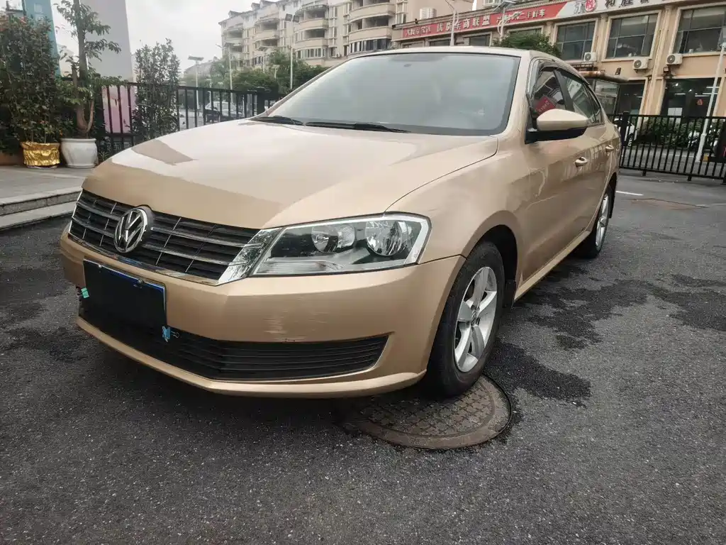 Volkswagen Lavida 2013