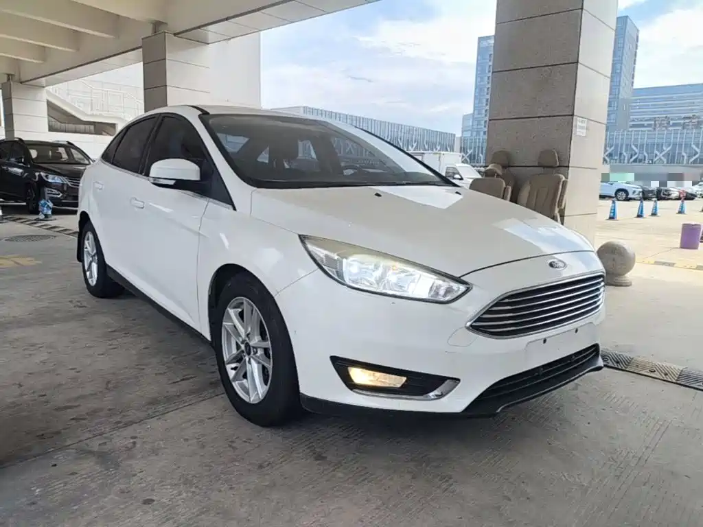 Ford Focus 2016 — фото 4