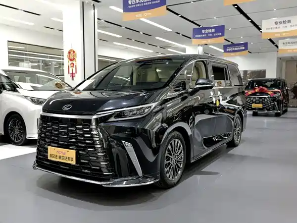 Lexus LM 2024
