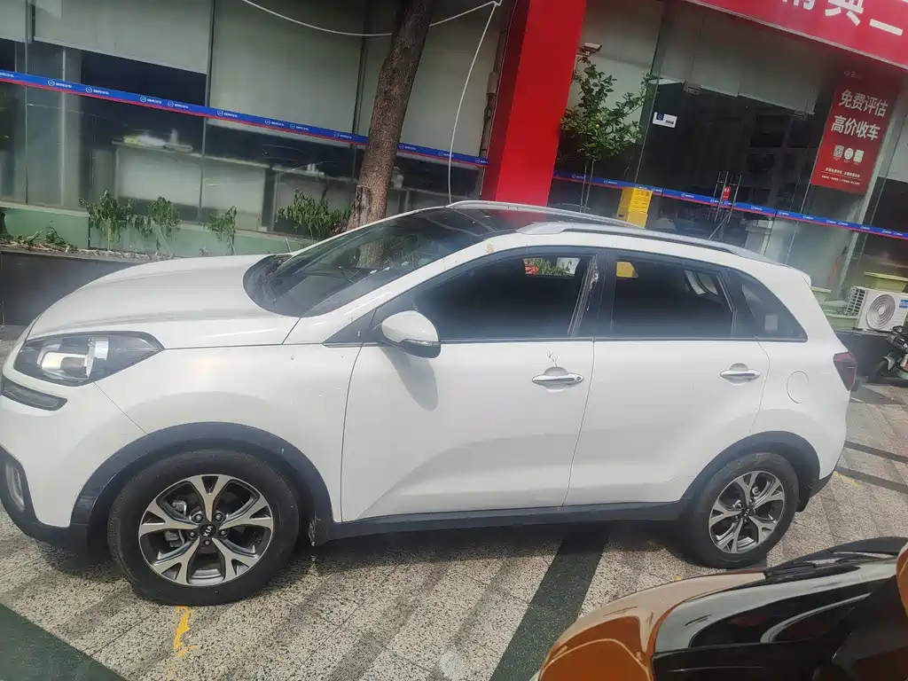 Kia KX3 2015 — фото 6