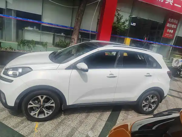 Kia KX3 2015