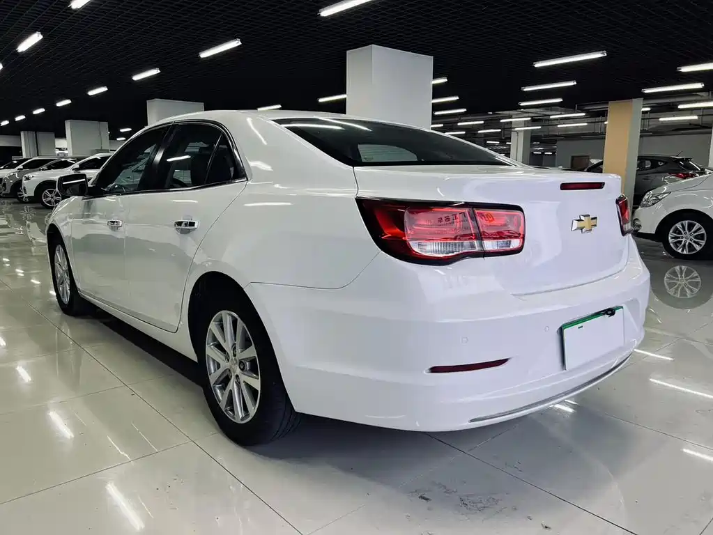Chevrolet Malibu 2017 — фото 17