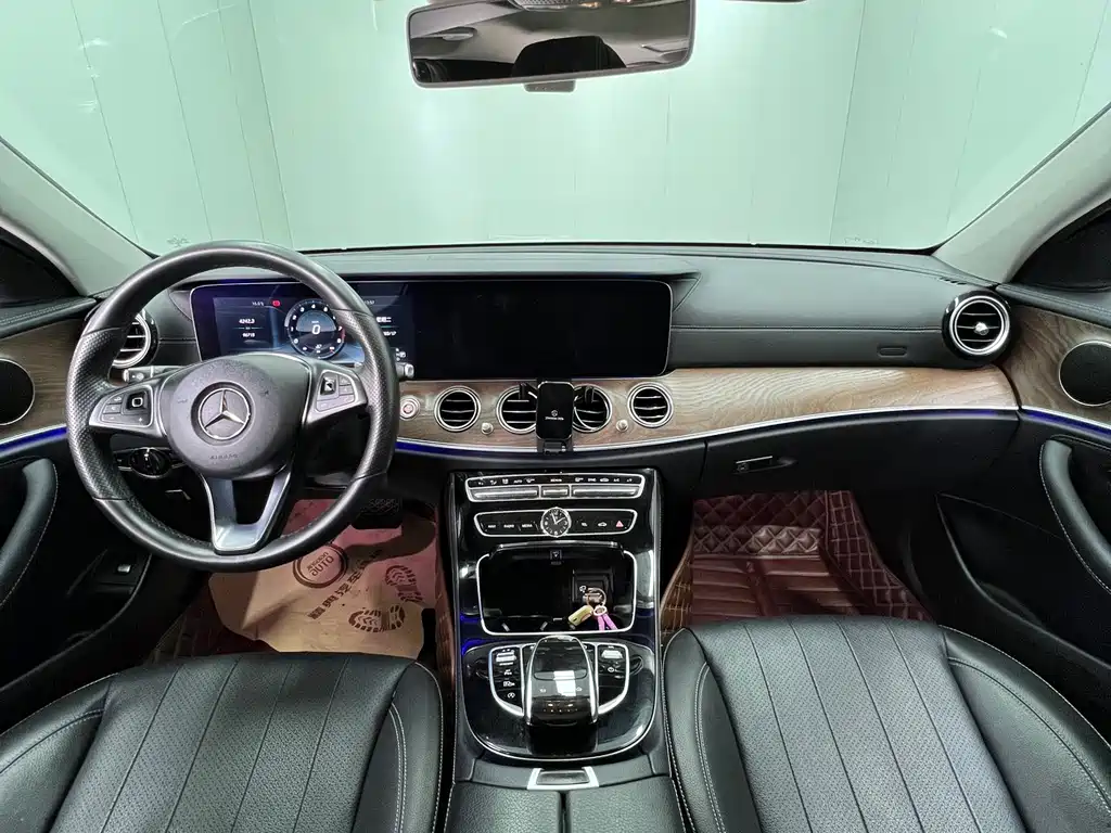 Mercedes-Benz E-Class 2017 — фото 10