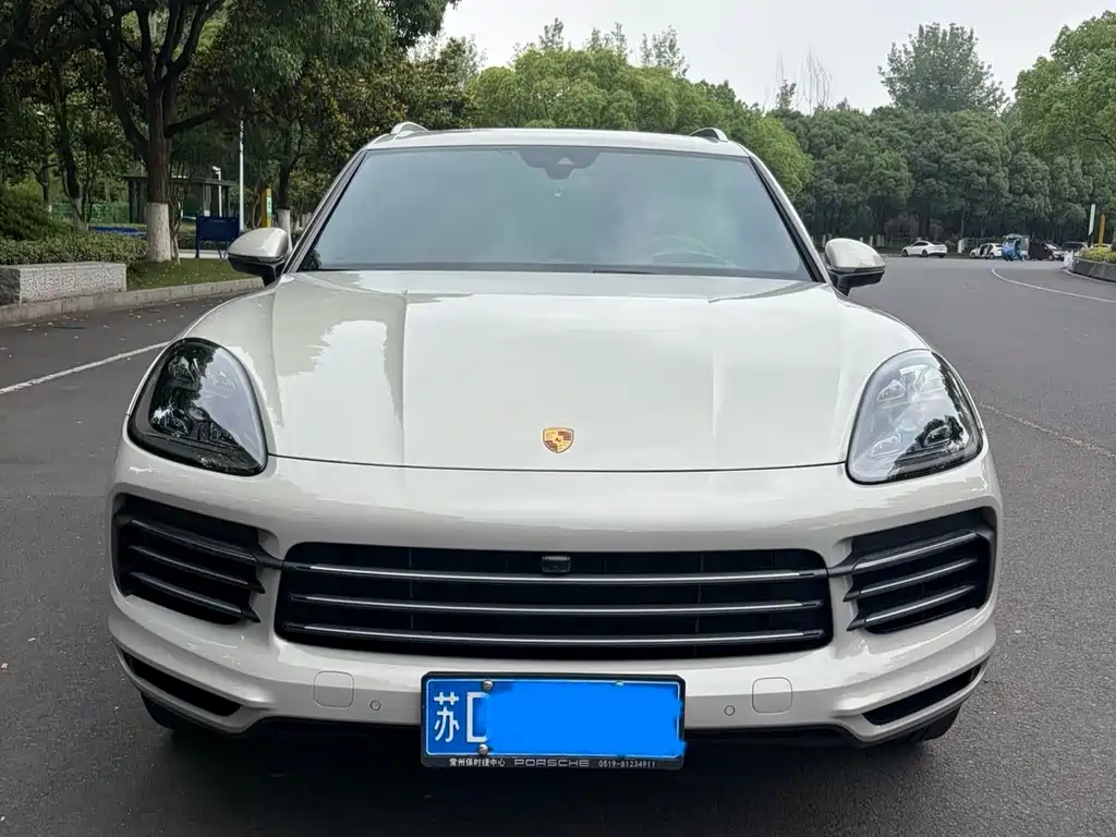 Porsche Cayenne 2021