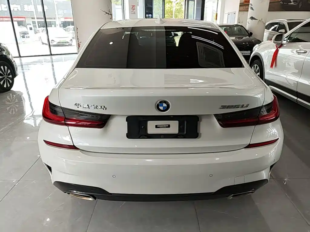 BMW 3 Series 2022