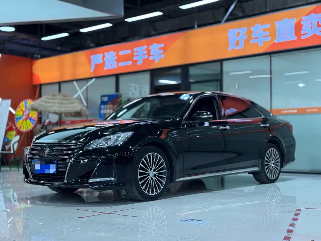 Toyota Crown 2019