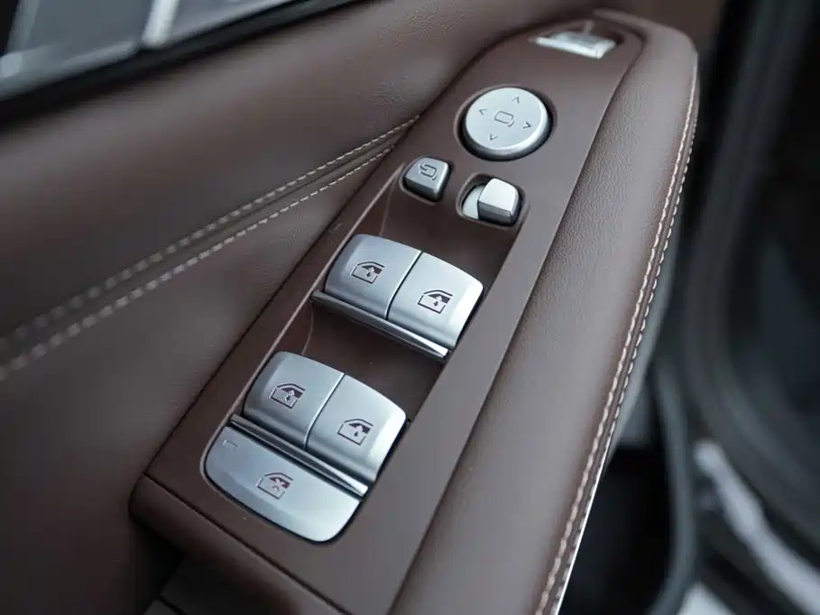 BMW X5 2024 — фото 11