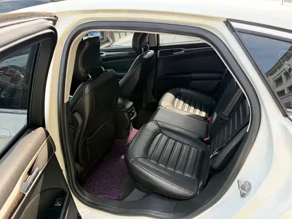 Ford Mondeo 2013