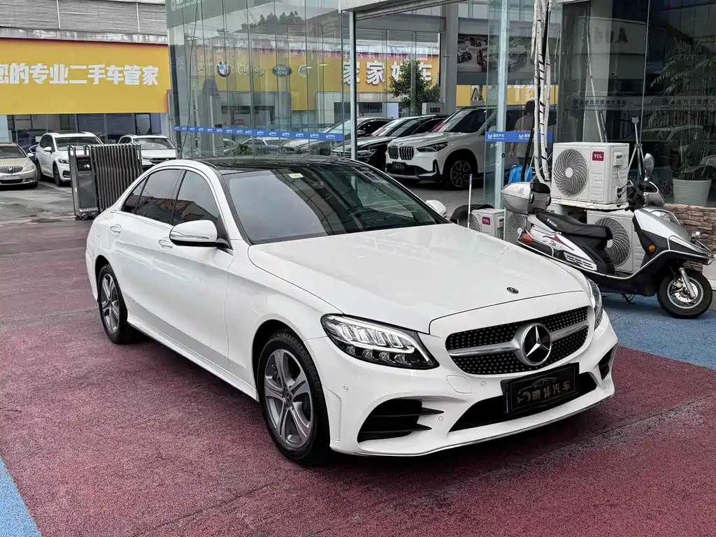 Mercedes-Benz C-Class 2019