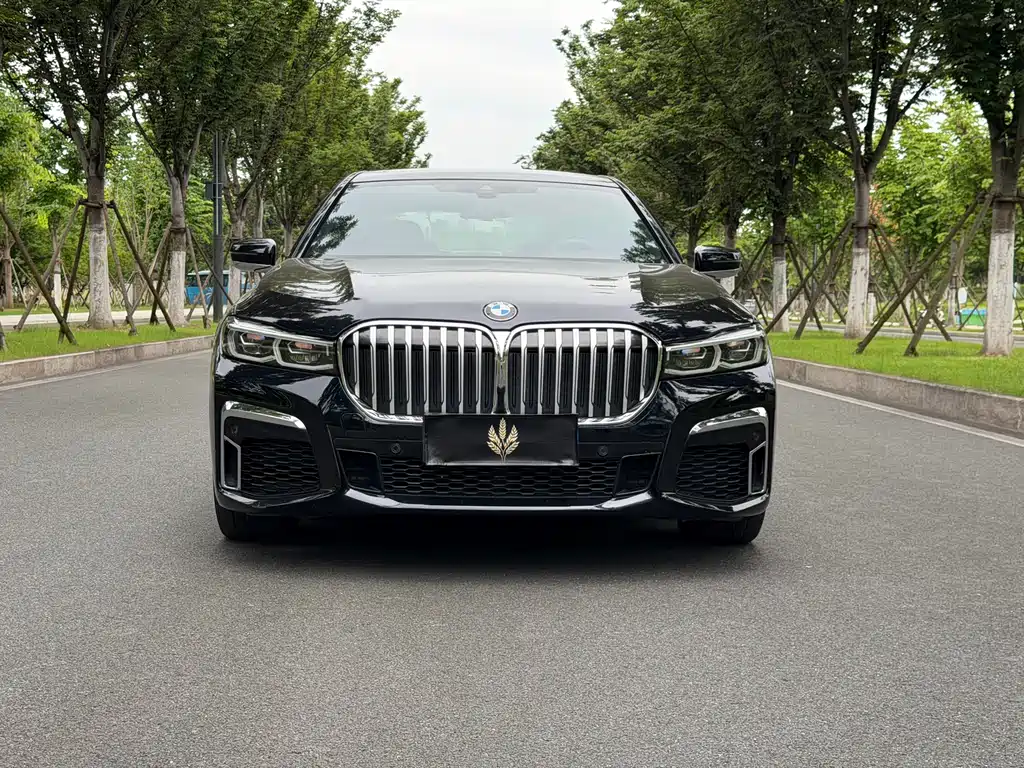 BMW 7 Series 2020 — фото 2