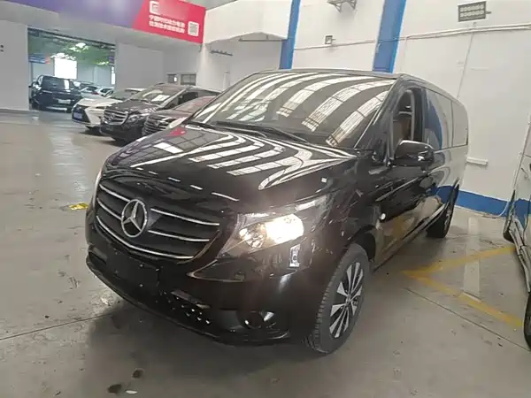Mercedes-Benz Vito 2023