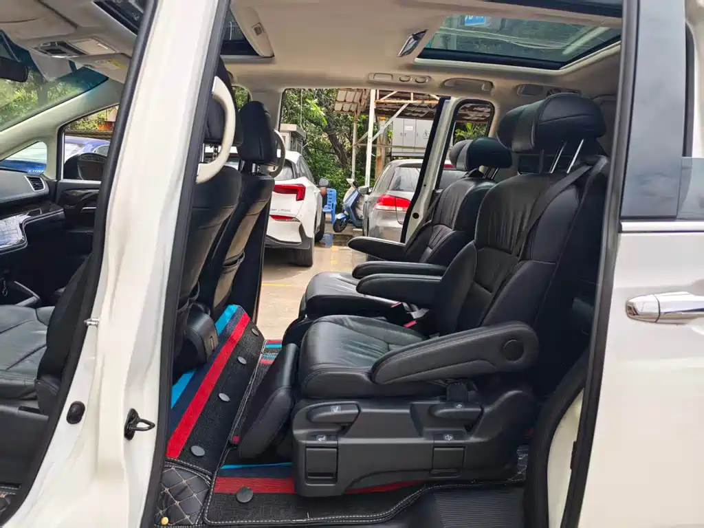 Honda Odyssey 2019 — фото 10