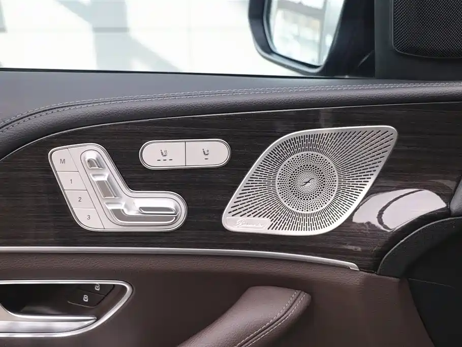 Mercedes-Benz GLS 2023 — фото 11