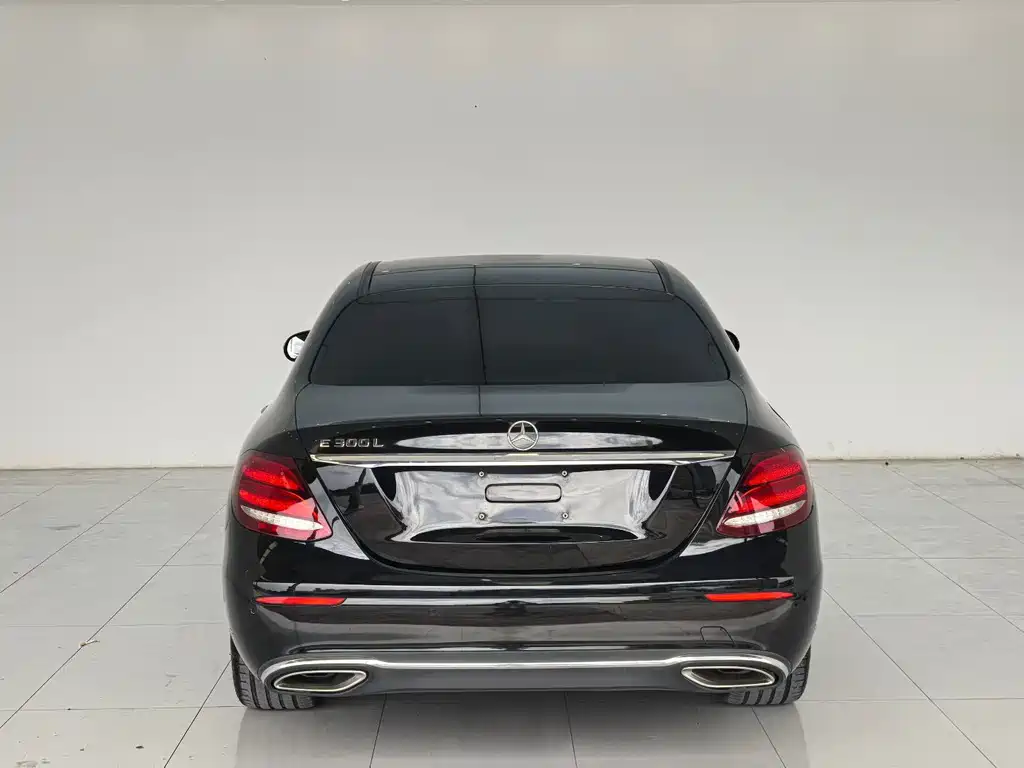 Mercedes-Benz E-Class 2016 — фото 8