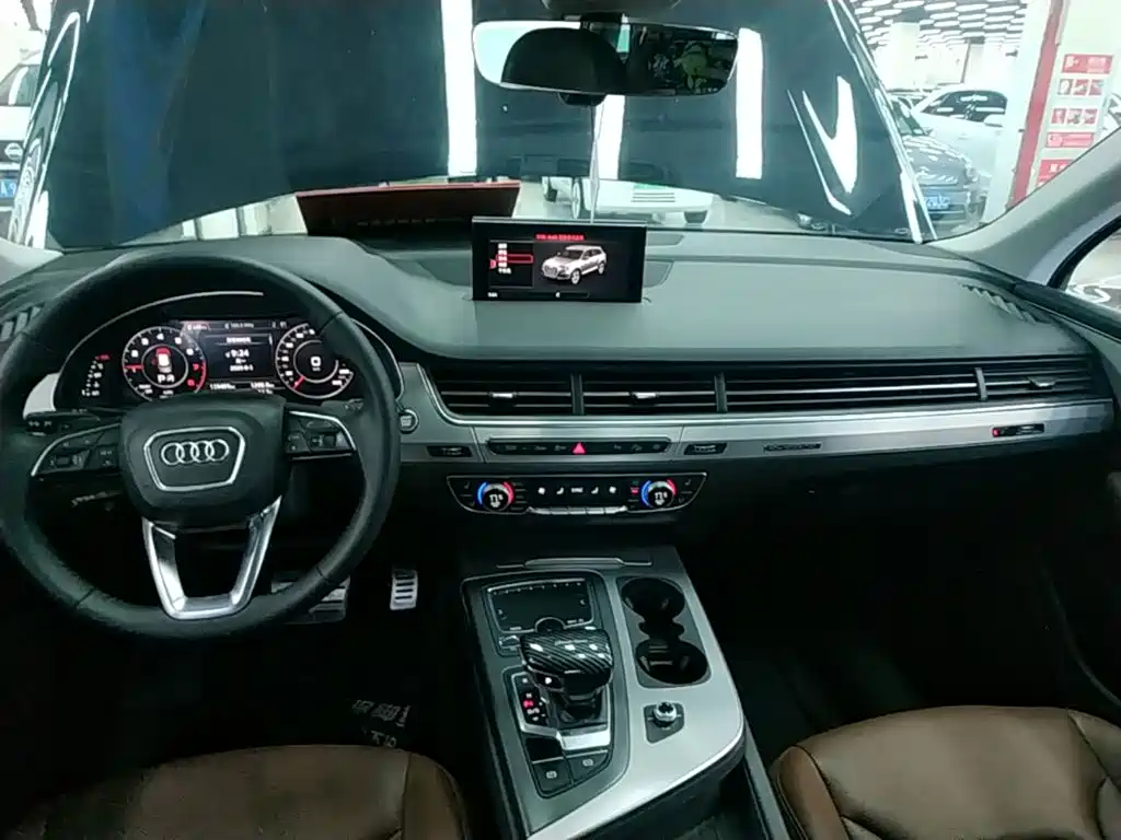 Audi Q7 2019 — фото 13