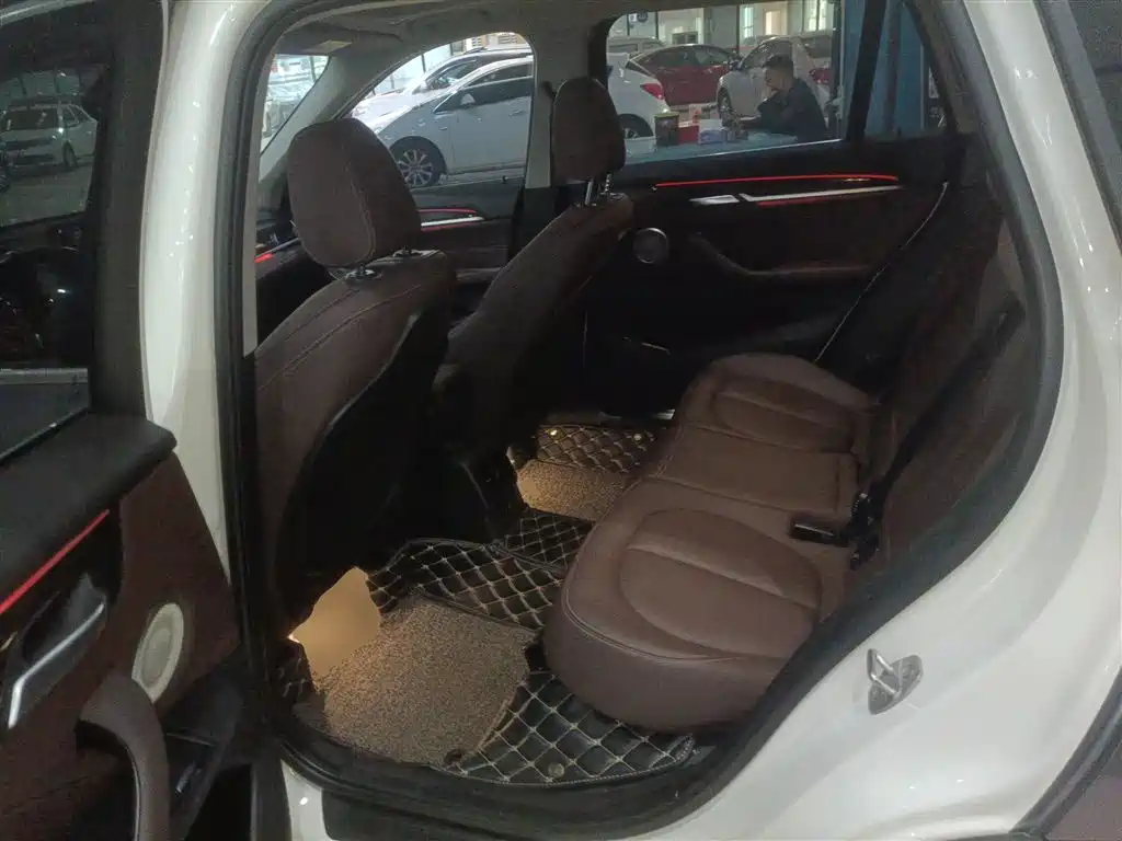 BMW X1 2021 — фото 14