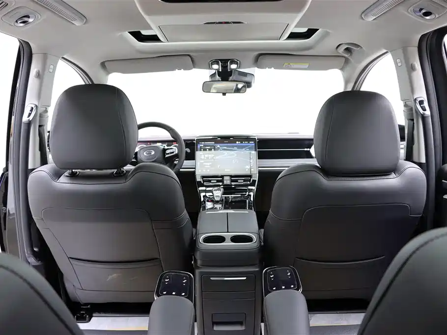 GAC Motor Trumpchi M8 2024 — фото 20