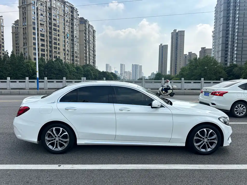 Mercedes-Benz C-Class 2017