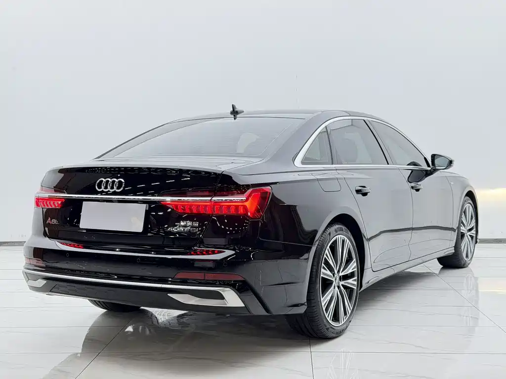 Audi A6L 2024 — фото 15