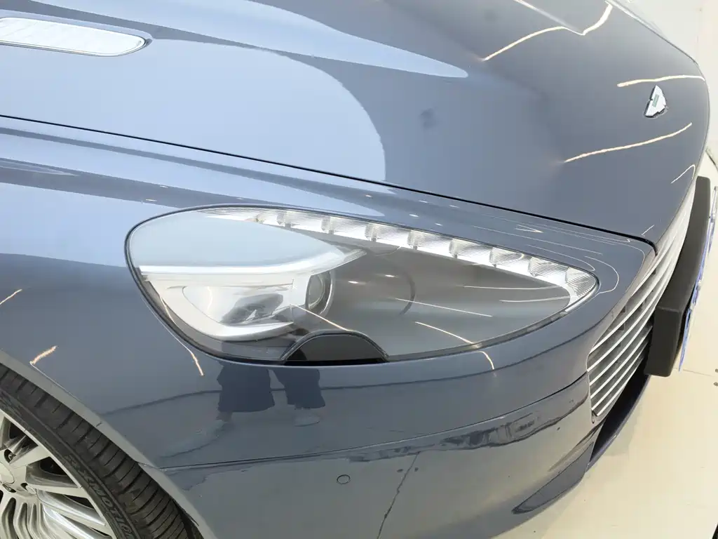 Aston Martin Rapide 2013 — фото 19