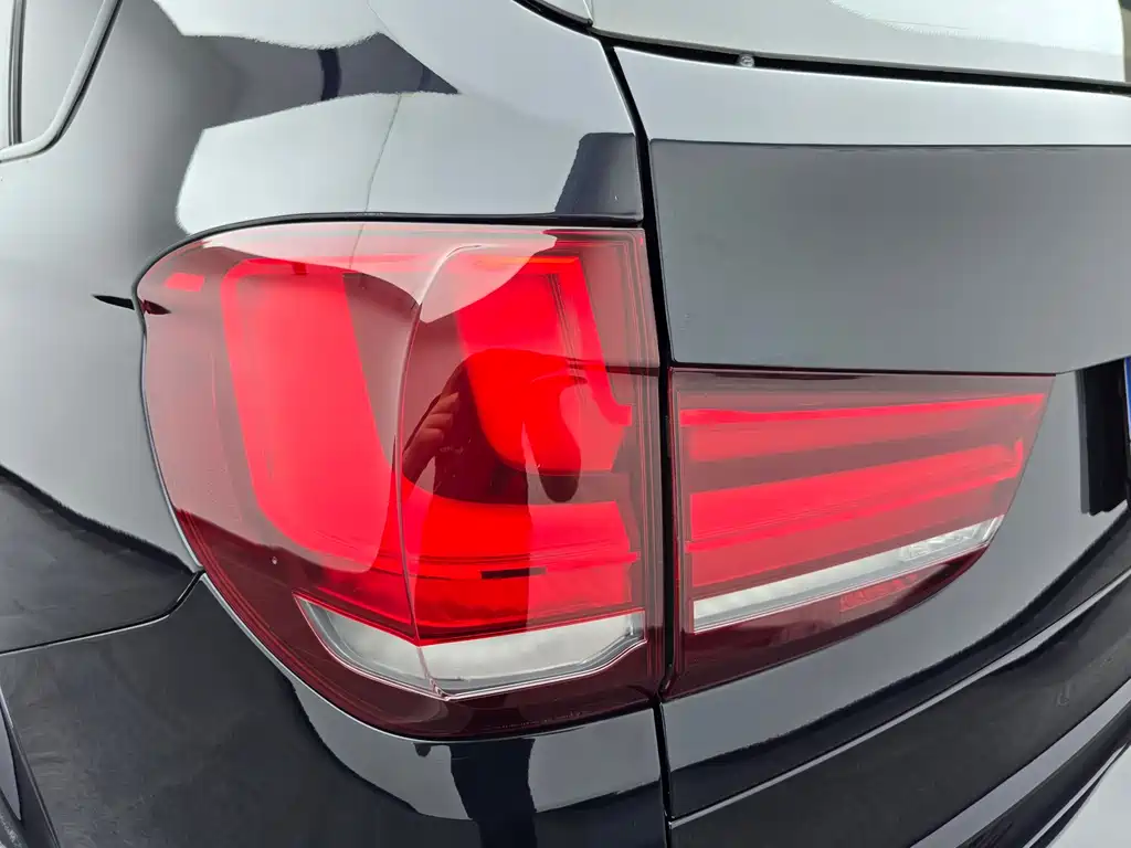 BMW X5 2018 — фото 9
