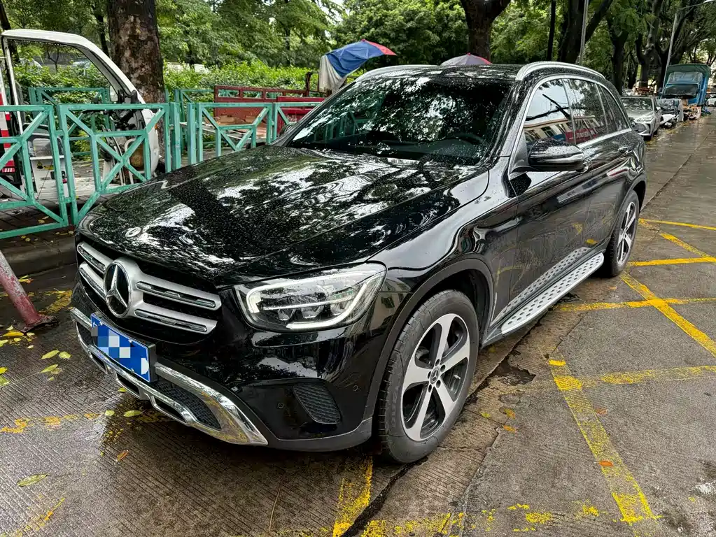 Mercedes-Benz GLC 2022 — фото 1