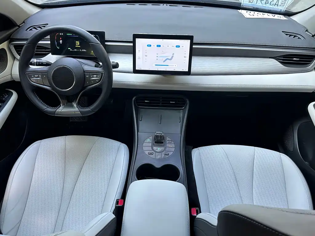 BYD Seal 05 DM-i 2025 — фото 8