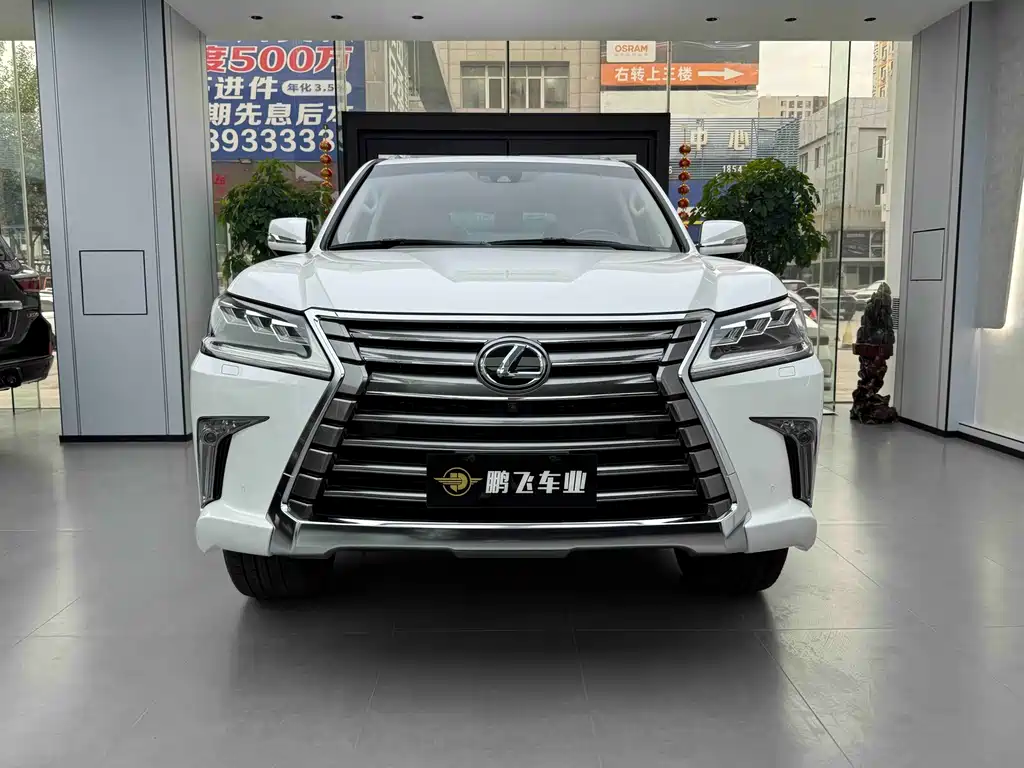 Lexus LX 2017 — фото 2