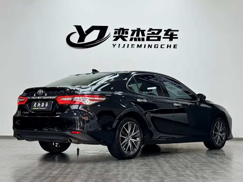 Toyota Camry 2022