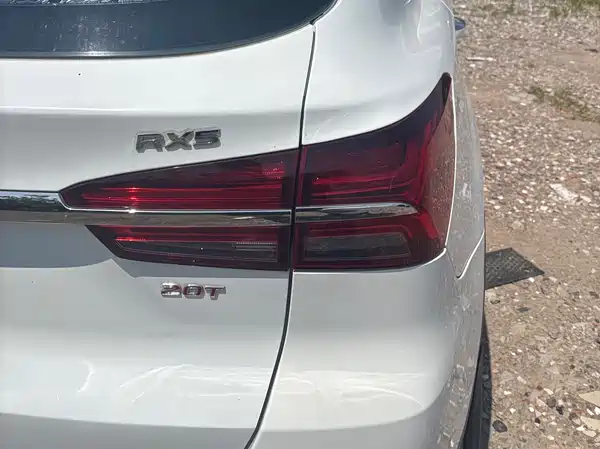 Roewe RX5 2016