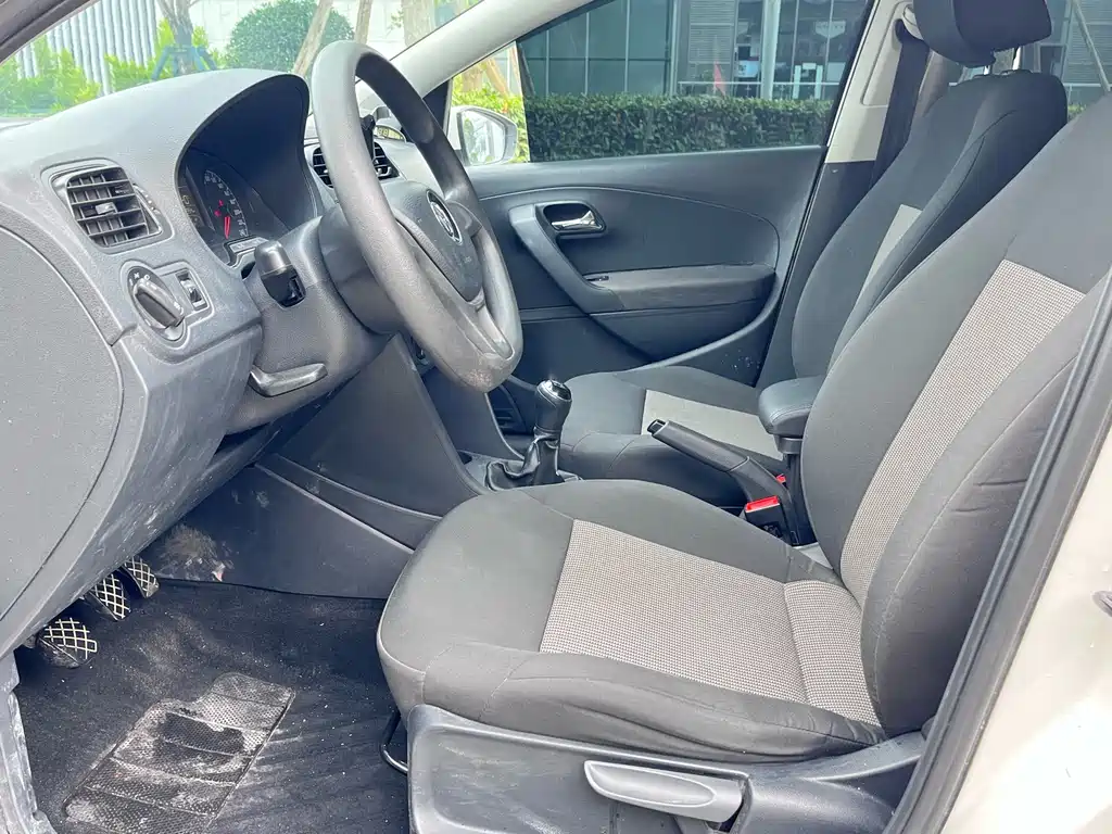 Volkswagen Polo 2015
