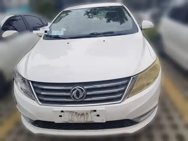 Dongfeng Fengshen A30 2016