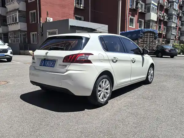 Peugeot 308S 2015