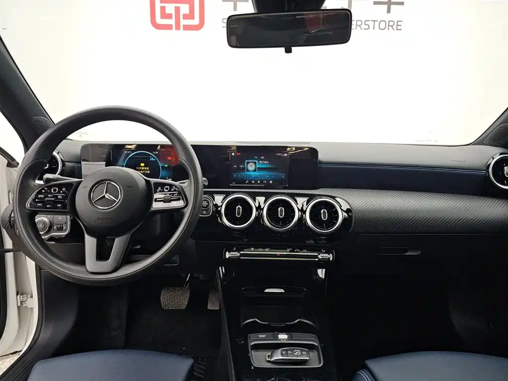 Mercedes-Benz A-Class 2021 — фото 10