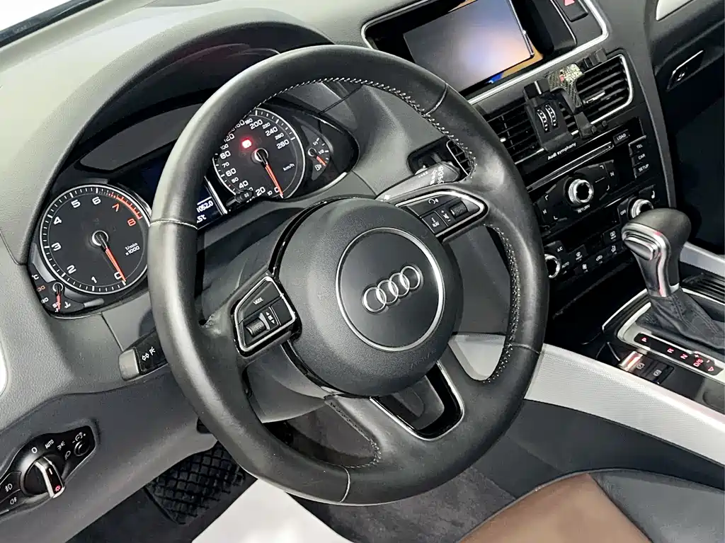 Audi Q5 2016