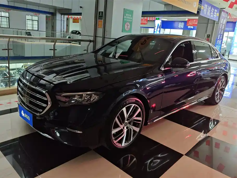 Mercedes-Benz E-Class 2024