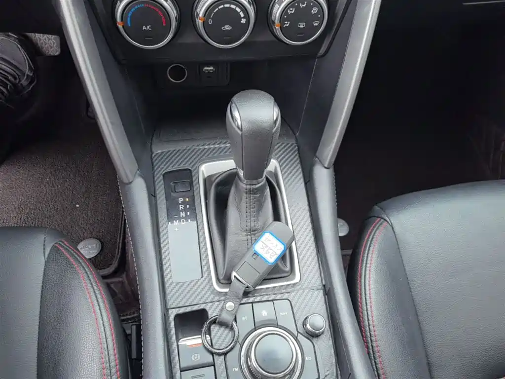 Mazda CX-4 2017 — фото 14