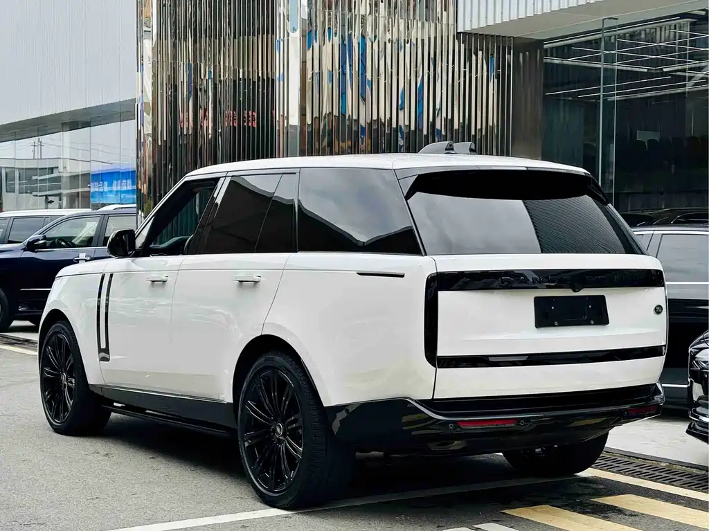 Land Rover Range Rover 2023 — фото 4
